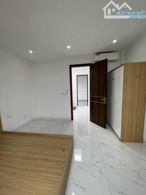 Nhà phố Phượng Bãi, Yên Nghĩa 39m2, 4 tầng === Ô TÔ ĐỖ CỬA, VÀO NHÀ == Giá 3.85 tỷ - 5