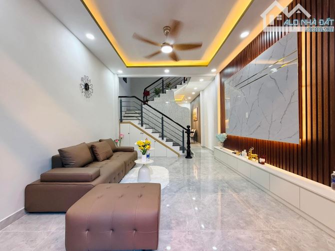 BÁN NHÀ 2 TẦNG MỚI PHẠM VĂN CHIÊU GẦN LÊ VĂN THỌ, 4m x 13m, GIÁ CHỈ 4 TỶ 8 + TL - 5