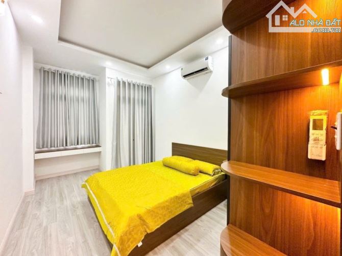 Bán nhà BTCT 1 trệt 2 lầu Huỳnh Tấn Phát Q7, 4PN, 45m², chỉ 5.5 tỷ - 6