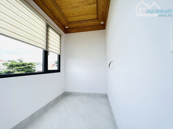 NHÀ ĐẸP FULL NỘI THẤT CÁCH NGÃ 6 CHỈ 1km - CÁC TIỆN ÍCH LIỀN KỀ - 6