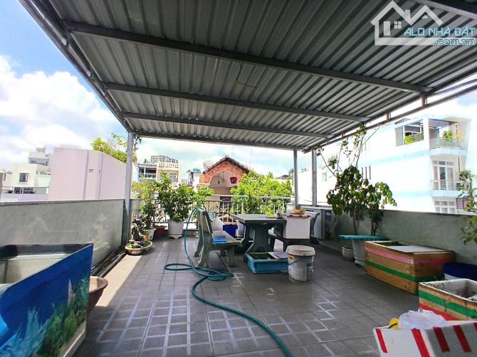 Nhà bán: đường Nguyễn Bá Tồng. Q Tân Bình. DTSD 72m2. 4 tầng. Giá 10,5 tỷ - 6