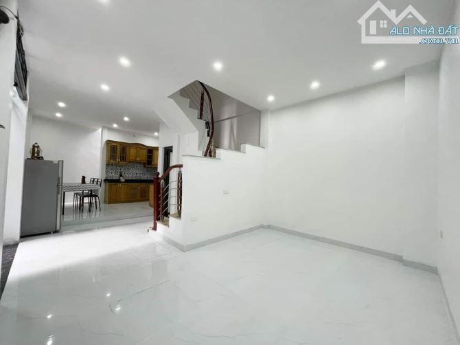 Không Thể Bỏ Qua Nhà Đẹp, Ngõ Ba Gác Phố Đội Cấn, Ba Đình, Xây 5 Tầng DT 42m2, 8 tỷ - 7
