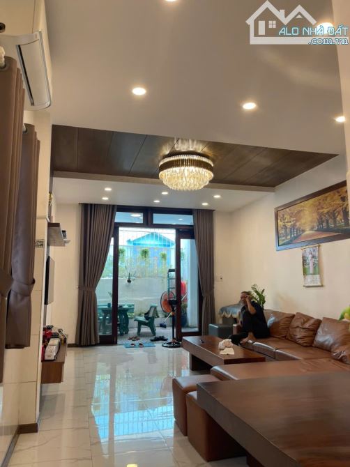 Nhà đẹp Thủ Đức: 2 căn riêng, 161m², gần Gò Dưa, giá 6 tỷ 75 tỷ - 7