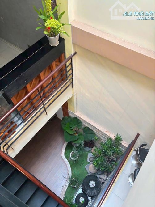 NHÀ 4 TẦNG KIÊN CỐ ĐƯỜNG NHÁNH LÊ VĂN THỌ-NGAY CV LÀNG HOA-DT 8Mx20M-Ô TÔ NGỦ TRONG NHÀ - 7