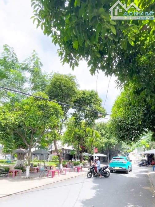 TOÀ NHÀ 6 TẦNG THANG MÁY DT 160m2 - 32 CHDV THU NHẬP 170TR/THÁNG - 26.5 TỶ - 7