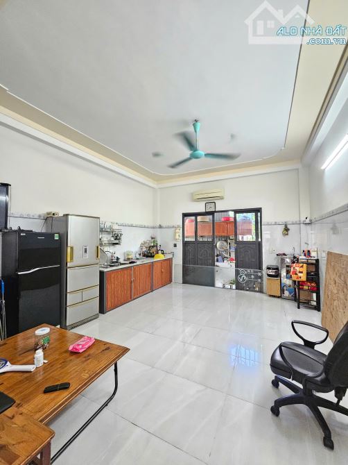Bán nhà 1T2L 4.5x16.4m, đường D1 KDC Phú Hồng Thịnh 6 p. Bình An - 7