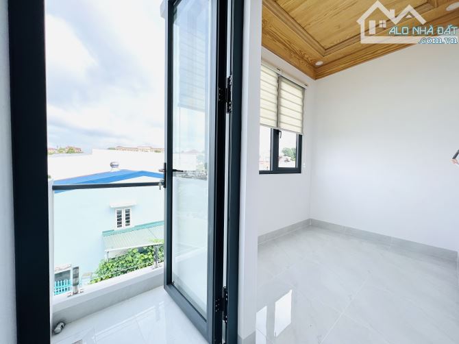 NHÀ ĐẸP FULL NỘI THẤT CÁCH NGÃ 6 CHỈ 1km - CÁC TIỆN ÍCH LIỀN KỀ - 7