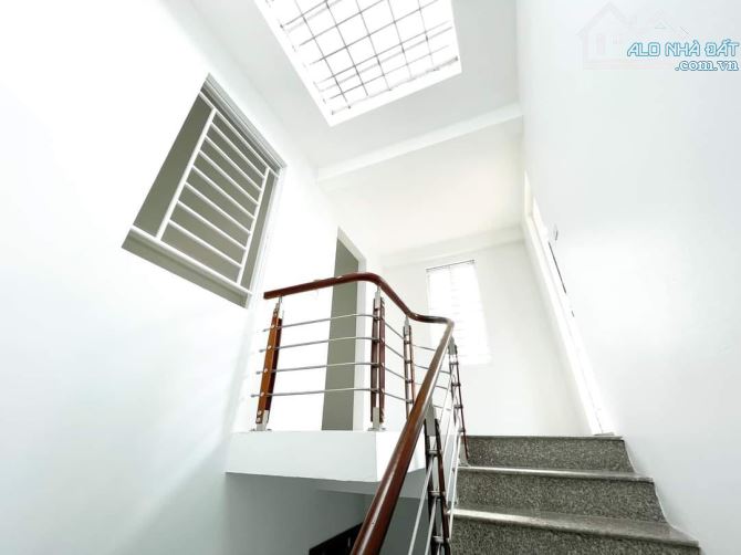 Không Thể Bỏ Qua Nhà Đẹp, Ngõ Ba Gác Phố Đội Cấn, Ba Đình, Xây 5 Tầng DT 42m2, 8 tỷ - 8