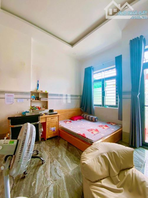 NHÀ 2 TẦNG NGAY LÃ XUÂN OAI, LÊ VĂN VIỆT - ĐƯỜNG Ô TÔ TRÁNH - 90M2  TẶNG NT SANG TRỌNG - 8
