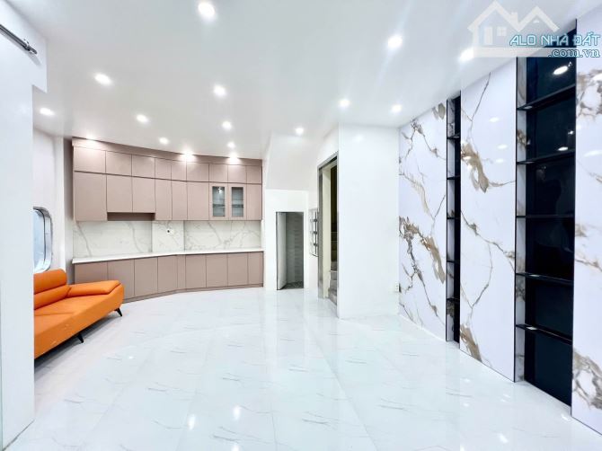 Bán nhà 4 tầng tại Hồ Sen Dư Hàng Kênh , Lê Chân Giá 5 tỷ 2 - 8