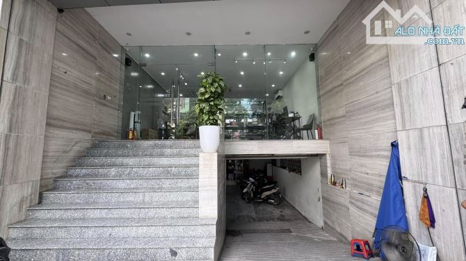 ⚜️ TÒA VĂN PHÒNG MẶT PHỐ LẠC LONG QUÂN, 140M2 6T THÔNG SÀN THANG MÁY, MT 8M, CHỈ 63,5 TỶ ⚜