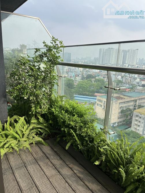 Bán GẤP Căn 3 ngủ Green Diamond 93 Láng Hạ 138M2 16,9 Tỷ có TL, Full đồ - sổ đỏ.