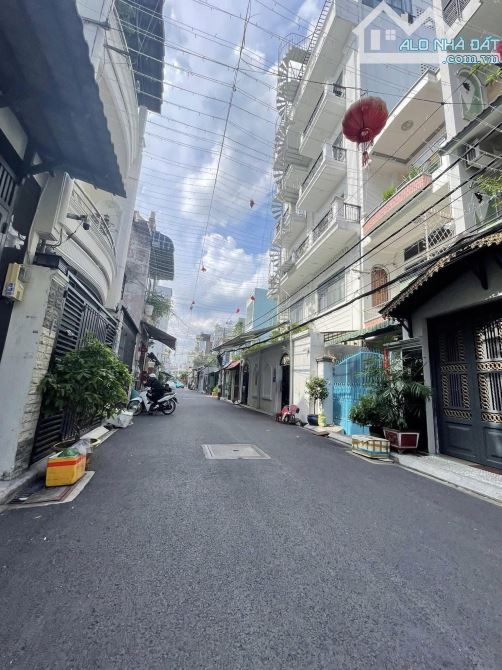 Bán nhà hẻm 7m Thoại Ngọc Hầu Tân Phú 4x23m đúc 1 lầu giá 8.5 tỷ TL (gần Nguyễn Sơn)