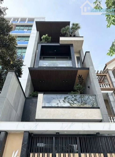 Nhà 2 Mặt tiền đường 3/2 Q10  . DT : 4 x 24m ( NH 7,6m)  , 5 Lầu  Giá : 29 tỷ TL