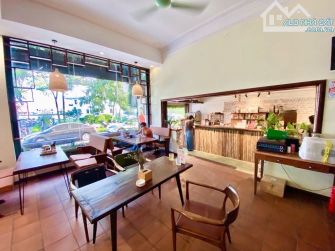 Bán biệt thự Lưu Hữu Phước 135m2 lô góc,vỉa hè ô tô tránh,kinh doanh hoành tráng 69 tỷ