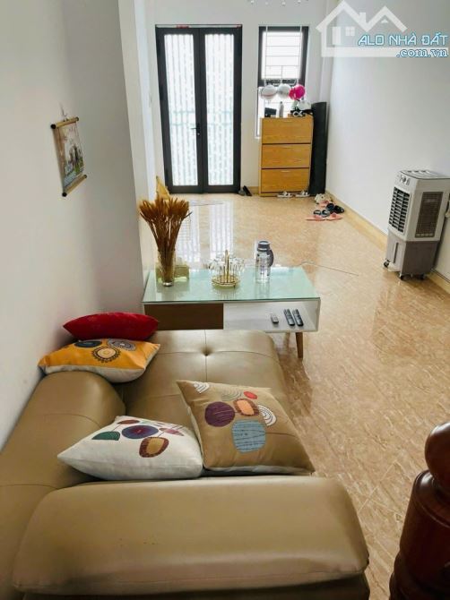 Bán nhà Tây Tựu, Bắc Từ Liêm, 35m2, 4 tầng, giá 5.5 tỷ