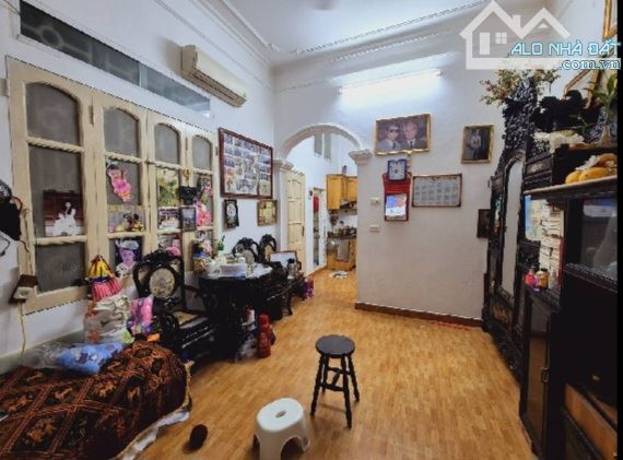 🔥 BÁN NHÀ  TÂY SƠN Ô TÔ ĐỖ CỬA, LÕI ĐỐNG ĐA 32M2 2 TẦNG, SĐCC🔥