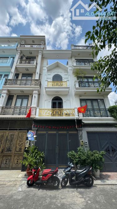 Bán Nhà Đẹp 23/24 Lê Quát, Tân Thới Hòa – 4x18m – 3 Lầu ST – Full Nội Thất Cao Cấp