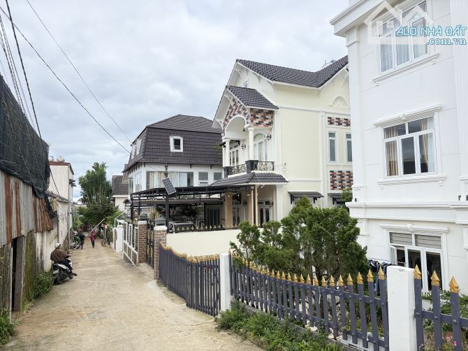 💥VILLA 3 TẦNG - HẺM Ô TÔ LỚN - PHÙ ĐỔNG THIÊN VƯƠNG - 200M2 - GIÁ CHỈ 13.5 TỶ💥