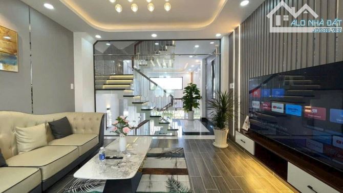 Bán Mặt Tiền Đặng Dung 4x 18 kết cấu 4 lầu st Phường Tân Định Q1