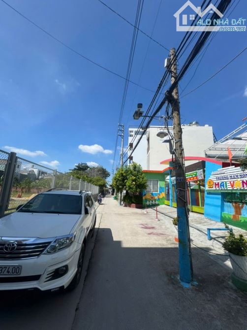 Bán đất hẻm xe hơi thông  giá rẻ Thạnh Xuân 33 Quận 12