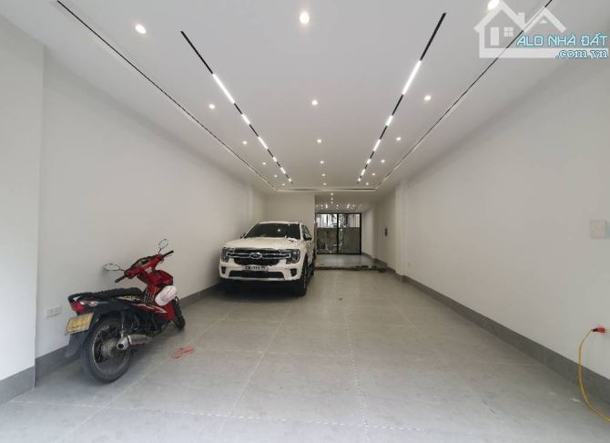 BÁN NHÀ NGUYỄN NGỌC NẠI - Ô TÔ - THANG MÁY - NHÀ MỚI - 80M CHỈ 2X.5 TỶ