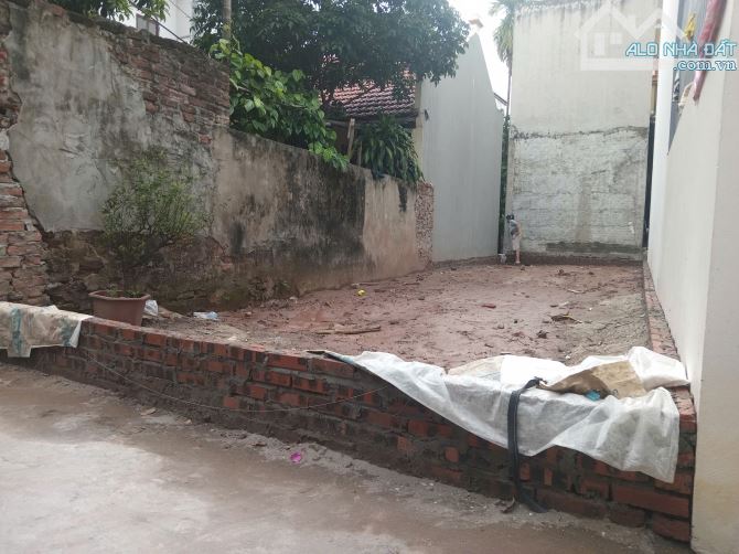 B.Á.N ĐẤT  ĐAN PHƯỢNG  , 15M RA  Ô TÔ TRÁNH , DỪNG ĐỖ, XÂY Ở LÝ TƯỞNG  63M2, 4 TỶ