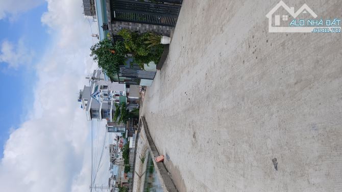 CHDV - 19 PHÒNG - THANG MÁY - MẶT TIỀN THẠNH LỘC 15 - 6 TẦNG - 148M2 - GIÁ 14,5 TỶ