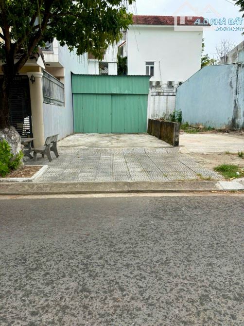 Bán nhanh đất mặt tiền đường Phạm Thiều khu biển Phước Mỹ, Sơn Trà, Đà Nẵng.