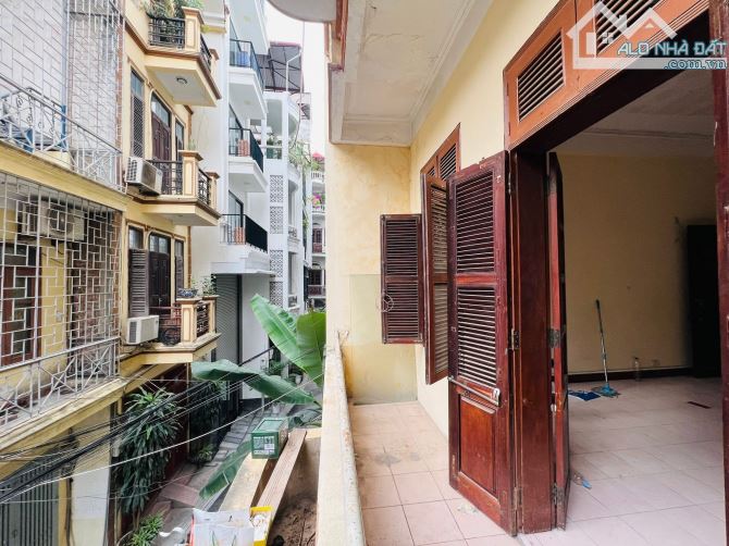 Bán Nhà Phân lô phố Trúc Khê - Nguyên Hồng - Đống Đa 66m2, 4,5 tầng, MT 5,5m giá 27,5 Tỷ