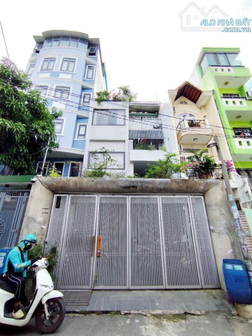 BÁN CĂN HỘ DỊCH VỤ HẺM Ô TÔ NGUYỄN CỬU VÂN – P.17, BÌNH THẠNH – CÁCH Q.1 CHỈ 400M