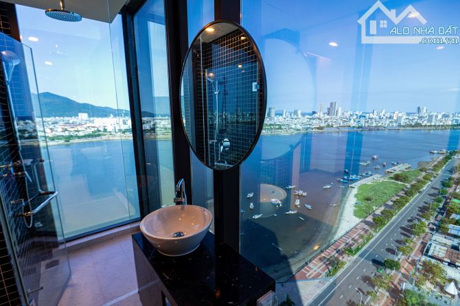 Chủ cần tiền bán gấp căn hộ Sam Tower tầng cao,view đẹp bàn giao full nội thất giá quá tốt