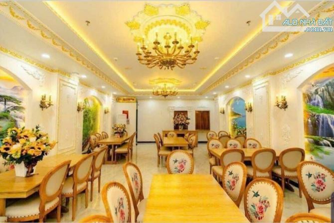 Bán khách sạn mặt tiền đường Nguyễn Nhạc 234m2