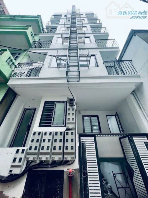 BÁN GẤP CCMN TẠI NGÃ TƯ NHỔN DT 50M2 Ô TÔ ĐỖ CỔNG 10PN KHÉP KÍN FULL NỘI THẤT ,GIÁ 10 TY X