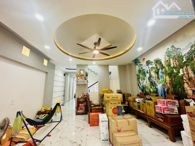BÁN NHÀ MT TRẦN HƯNG ĐẠO, 257M2, 3 TẦNG, 5PN, K.DOANH ỔN ĐỊNH, ĐÔNG HOÀ, DĨ AN, CHỈ 20T.