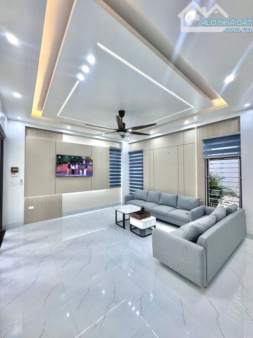 Bán nhà trong ngõ đường Nguyễn Bính