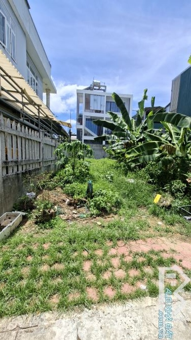 Bán lô đất đẹp Tttp, Dt. 5x22m Hẻm Nguyễn Tự Tân, Tp Quảng Ngãi