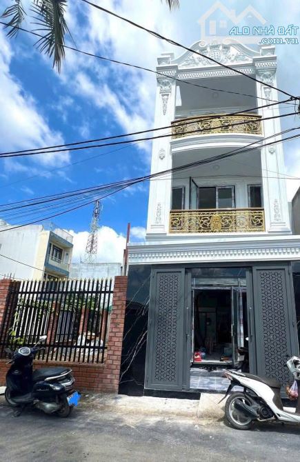 BÁN NHÀ QUẬN 9,NHÀ 3TẦNG DT53M NGAY ĐƯỜNG NGUYỄN DUY TRINH,CHỈ NHỈNH 5TỶ TL,HẺM XE HƠI 8M