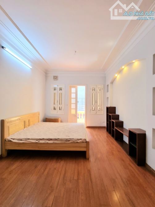 Bán nhà Tôn Đức Thắng , 115m2x5T, mt 5m, chỉ 19.5 tỷ
