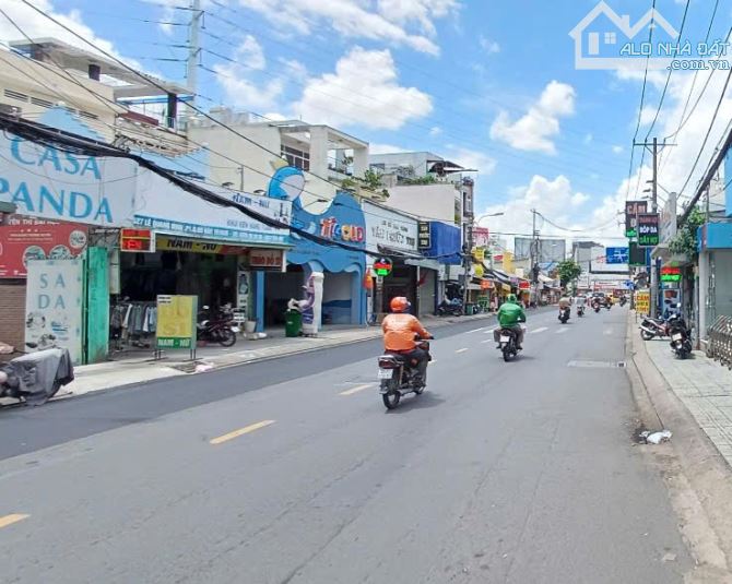SIÊU PHẨM! MT LÊ QUANG ĐỊNH, GÒ VẤP – 367m², 3 TẦNG, 9.5*45 - Xây Sửa Gì Cũng Đẹp - 55 Tỷ