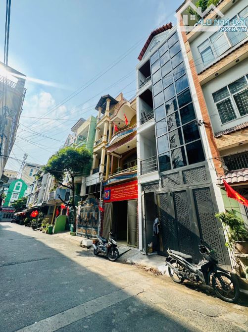 Building mini 5 tầng hẻm 8m vòng xoay Lăng Cha Cả, thông Cộng Hoà - Nguyễn Thái Bình
