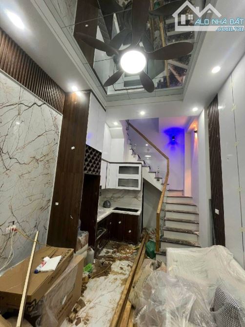 6.65 tỷ sở hữu nhà Phố Phan Đình Giót- Thanh Xuân, diện tích: 22m2, sổ đỏ vuông vắn đẹp, s