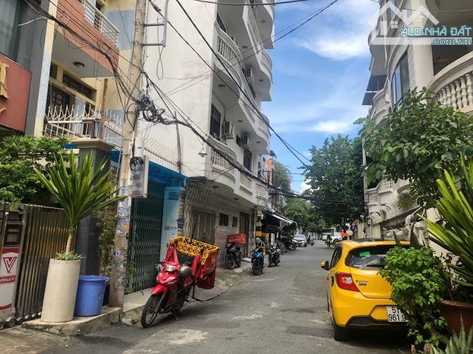 HẺM XE HƠI NGUYỄN GIA TRÍ, 80m², 4 tầng giá chỉ 14 tỷ TL
