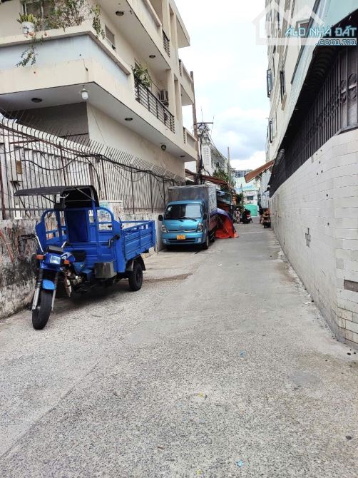 Bán nhà cấp 4 quận 6 - Nở hậu 6,5m diện tích lớn 63m2 - Hẻm ba gác 4,3 tỷ