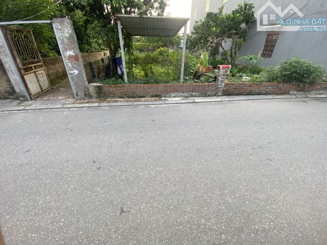 SIÊU PHẨM LÂM TIÊN, THỊ TRẤN ĐÔNG ANH, Ô TÔ TRÁNH 100m2 MT 5m NỞ HẬU NHẸ chỉ hơn 6 t.ỷ xíu