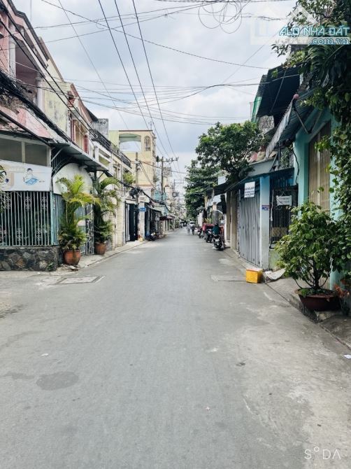 Bán nhà HXT tránh, Tiện KD, Trịnh Đình Trọng, Tân Phú, 67m2, 2 tầng, giá 7,16 tỷ TL