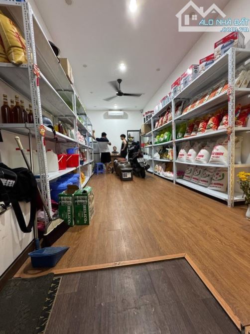 NHÀ HIẾM TRẦN QUỐC HOÀN CẦU GIẤY 40M 14TỶ 4T MẶT NGÕ KINH DOANH PHÂN LÔ ÔTÔ 2 THOÁNG