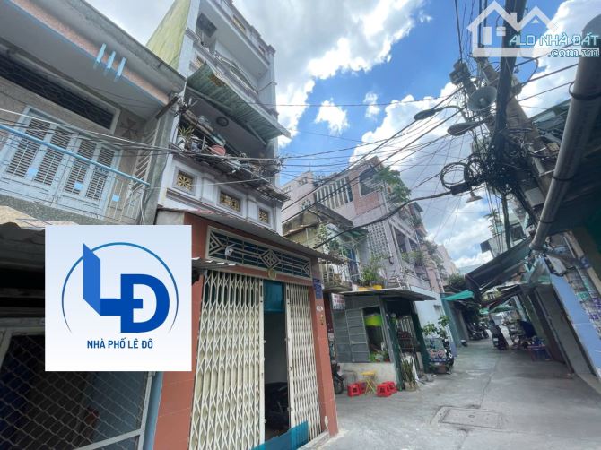 Bán Nhà Lô Góc Hẻm Xe Hơi – 3 Tầng Kiên Cố – Sát Mặt Tiền Hậu Giang!Giá tốt khu vực