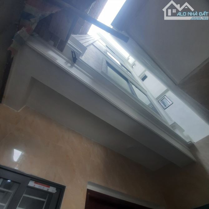 Bán nhà  đẹp Liên Mạc 34m2, 5 tầng mới ở ngay, chỉ 4,55 tỷ, gần ô tô