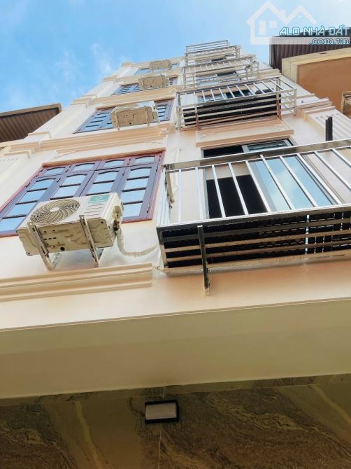 BÁN TÒA NHÀ PHỐ ĐỘI CẤN BA ĐÌNH 26 TỶ DT 70M2 MT5.5M 7T THANG MÁY 2 MẶT NGÕ  Ô TÔ KINH DOA